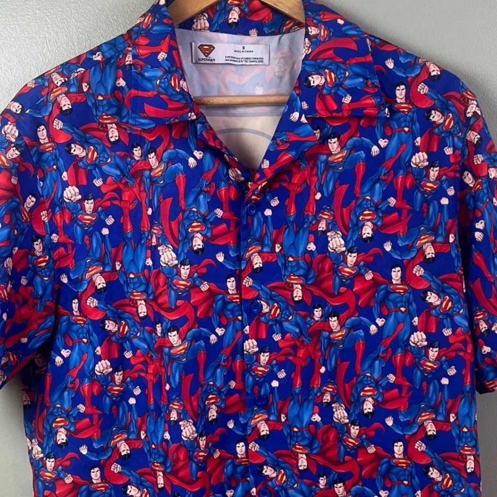 DC Comics Superman In Flight All Over Graphic Button Up Shirt Small Licensed